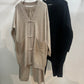 Twinset met knoop details en lage v-hals