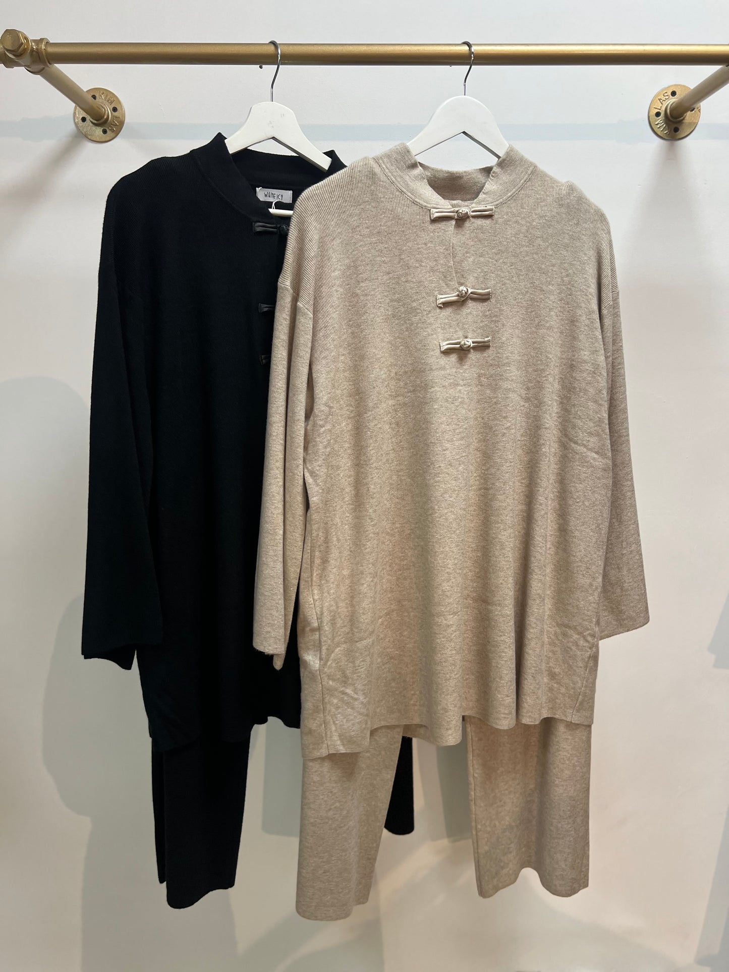 Twinset met knoop details