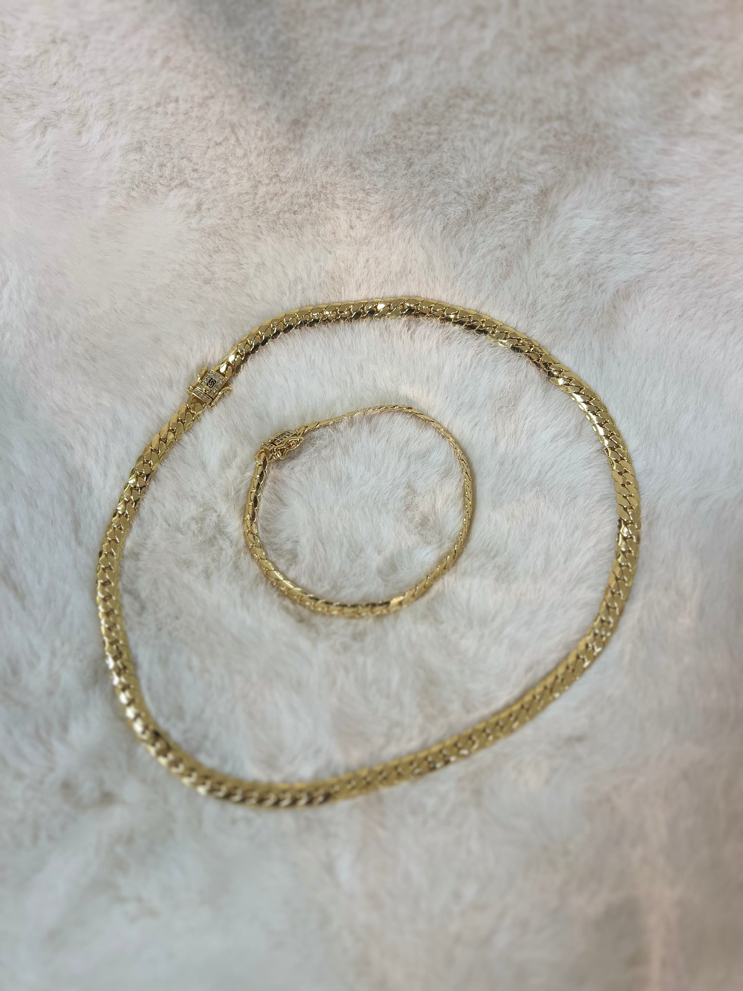 Traditionele sieraden set - Gourmit (aangesloten)