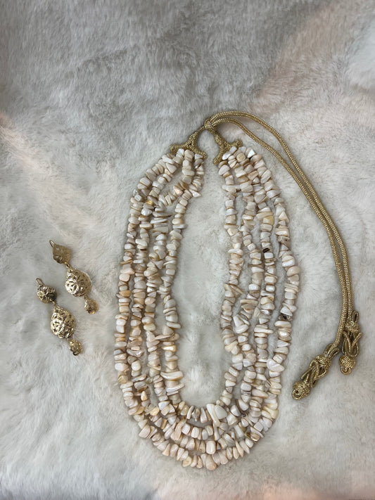 Traditionele sieraden - Ketting crème